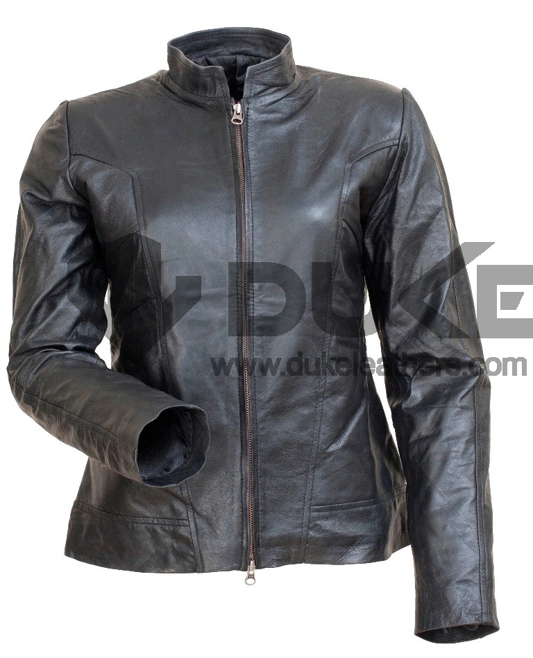 Angelina-Jolie-leather-jacket.jpg